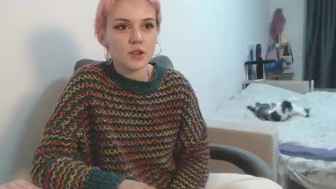 theysaidimcute online show from April 24, 10:37 pm