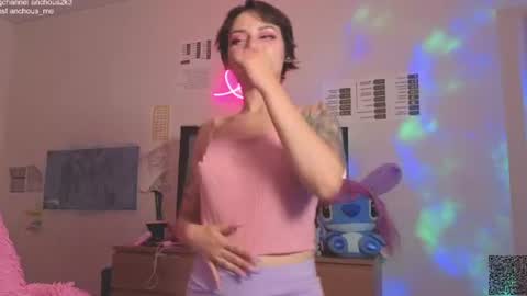 theysaidimcute online show from August 12, 1:19 am