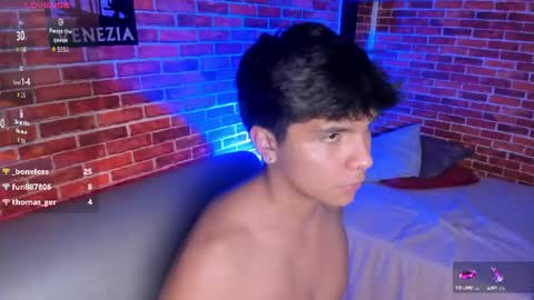thiago online show from August 14, 5:16 pm