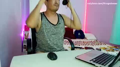 thiagodeseo online show from July 23, 8:11 pm