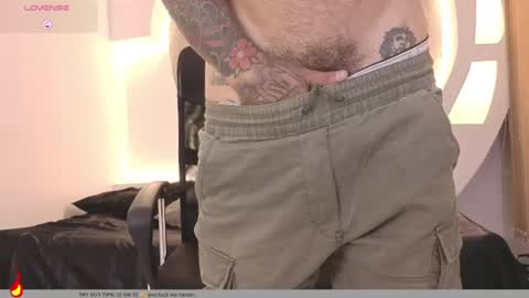 Thiago online show from August 14, 2:21 pm