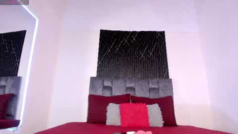 thiagosexy005 online show from August 6, 6:23 am