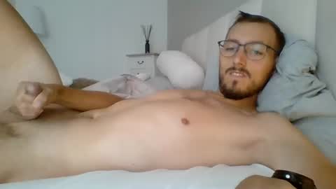 thib9223 online show from August 29, 10:25 am