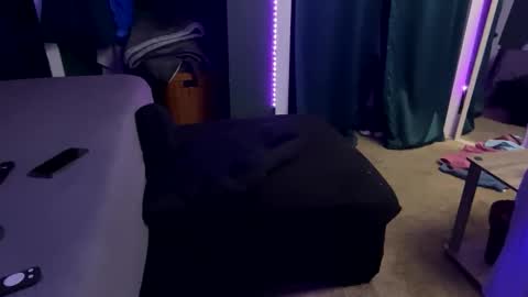 Thick D Bottom online show from March 25, 3:34 am