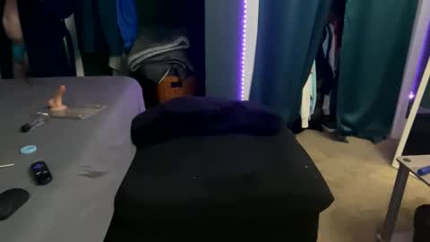 Thick D Bottom online show from March 25, 6:52 am
