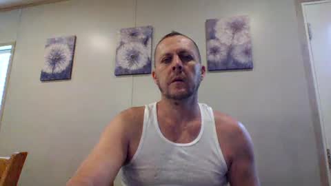 Val online show from April 28, 3:59 pm