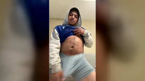 thickbulge8 online show from March 18, 4:51 am