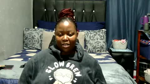 phindy online show from May 9, 2:03 am