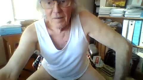 Thickcockat71 online show from July 16, 11:15 pm