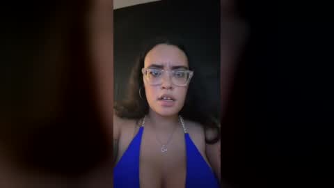 thickiinickii15 online show from September 9, 2:08 am