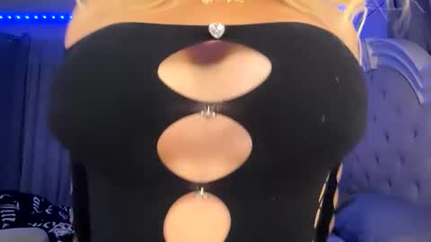 thicklatinamami1 online show from May 11, 6:59 am