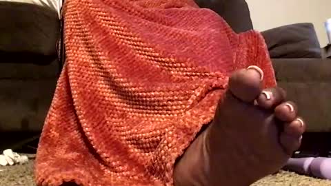 thickmadame28 online show from August 7, 11:38 pm
