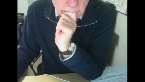 James online show from August 4, 1:41 pm