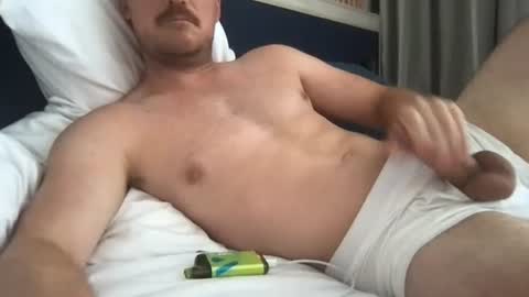thierrinho8148 online show from August 3, 2:35 pm