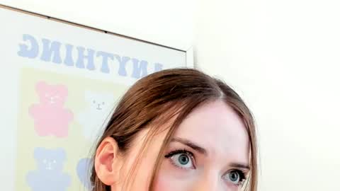 Amelia  shows on mondays fridays and sundays  i hope by sunday ill be good as new see you then darlings  online show from July 17, 5:57 pm