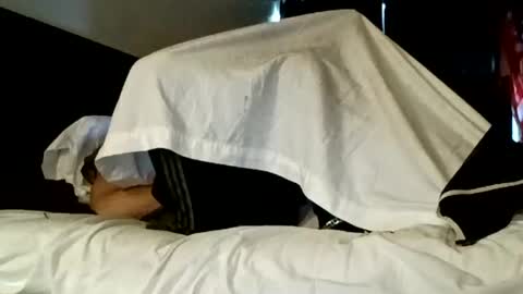 thisolboi online show from August 14, 2:32 pm