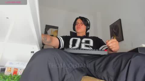 thom_ohtani online show from August 13, 8:23 pm