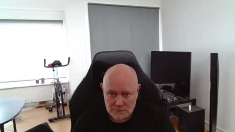 thomas806035 online show from July 27, 11:27 am