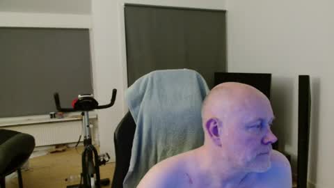 thomas806035 online show from July 29, 11:01 pm