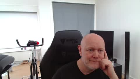 thomas806035 online show from July 31, 10:10 am