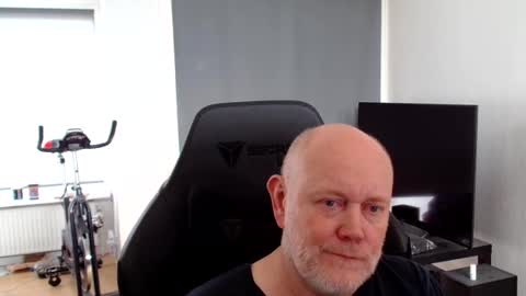 thomas806035 online show from August 4, 10:56 am