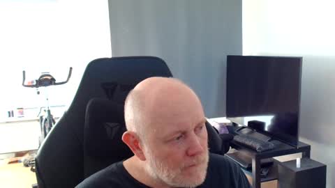 thomas806035 online show from August 4, 5:21 pm