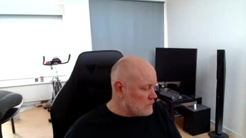 thomas806035 online show from August 6, 4:50 pm