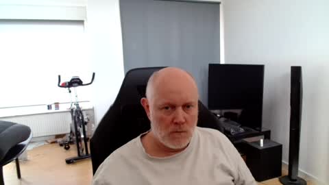 thomas806035 online show from August 7, 11:10 am