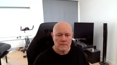 thomas806035 online show from August 10, 9:00 am