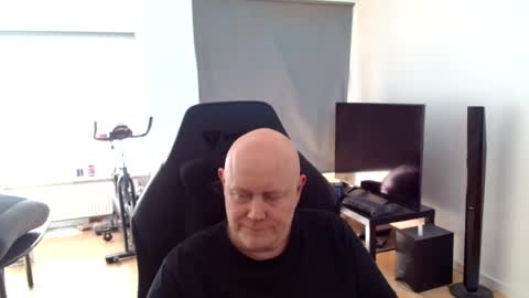 thomas806035 online show from August 10, 2:51 pm
