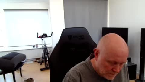 thomas806035 online show from August 14, 10:41 am