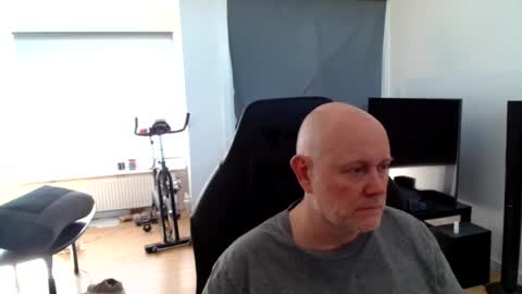 thomas806035 online show from August 14, 1:48 pm