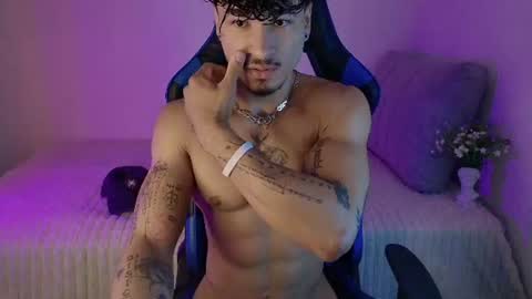 Thomas Independient Model online show from August 7, 12:49 pm