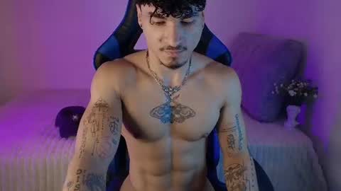 Thomas Independient Model online show from August 7, 3:01 pm