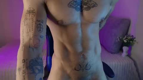 Thomas Independient Model online show from August 7, 4:07 pm