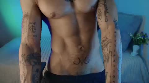 Thomas Independient Model online show from August 9, 5:36 pm