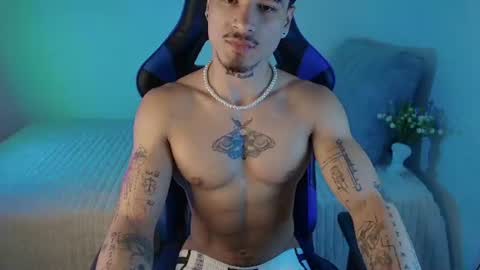Thomas Independient Model online show from August 11, 1:13 pm