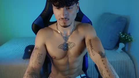 Thomas Independient Model online show from August 12, 1:52 am