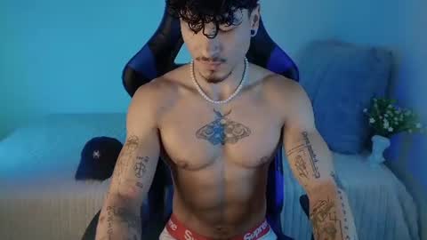 Thomas Independient Model online show from August 12, 1:02 pm