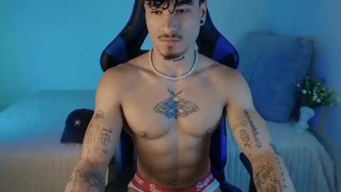 Thomas Independient Model online show from August 12, 2:08 pm