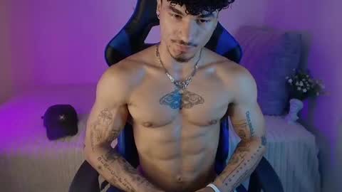 Thomas Independient Model online show from August 13, 4:32 pm