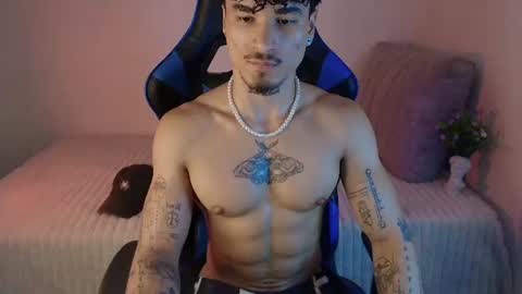 Thomas Independient Model online show from August 15, 4:44 pm