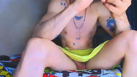 thomas_ks11 online show from August 8, 11:16 pm