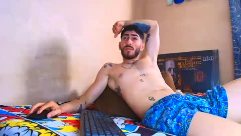 thomas_ks11 online show from August 10, 8:10 pm