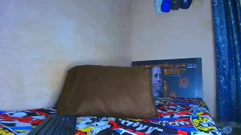 thomas_ks11 online show from August 14, 3:43 am