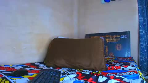 thomas_ks11 online show from August 14, 2:10 pm