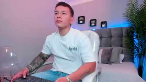 Thomas online show from August 13, 1:47 pm