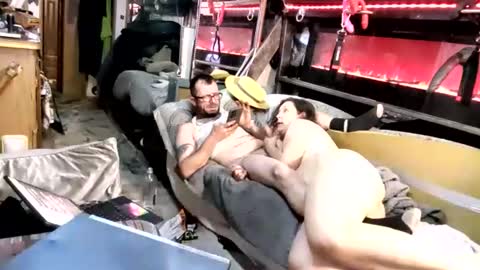 bw ky cock online show from May 4, 8:52 am