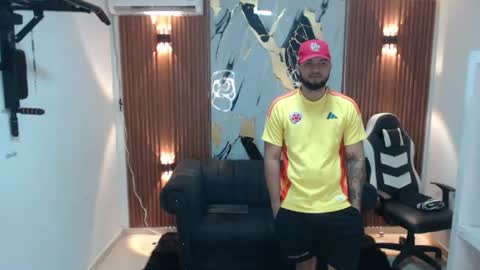 thomson_hot01 online show from June 28, 5:21 am