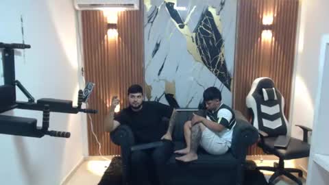 thomson_hot01 online show from June 29, 8:40 am